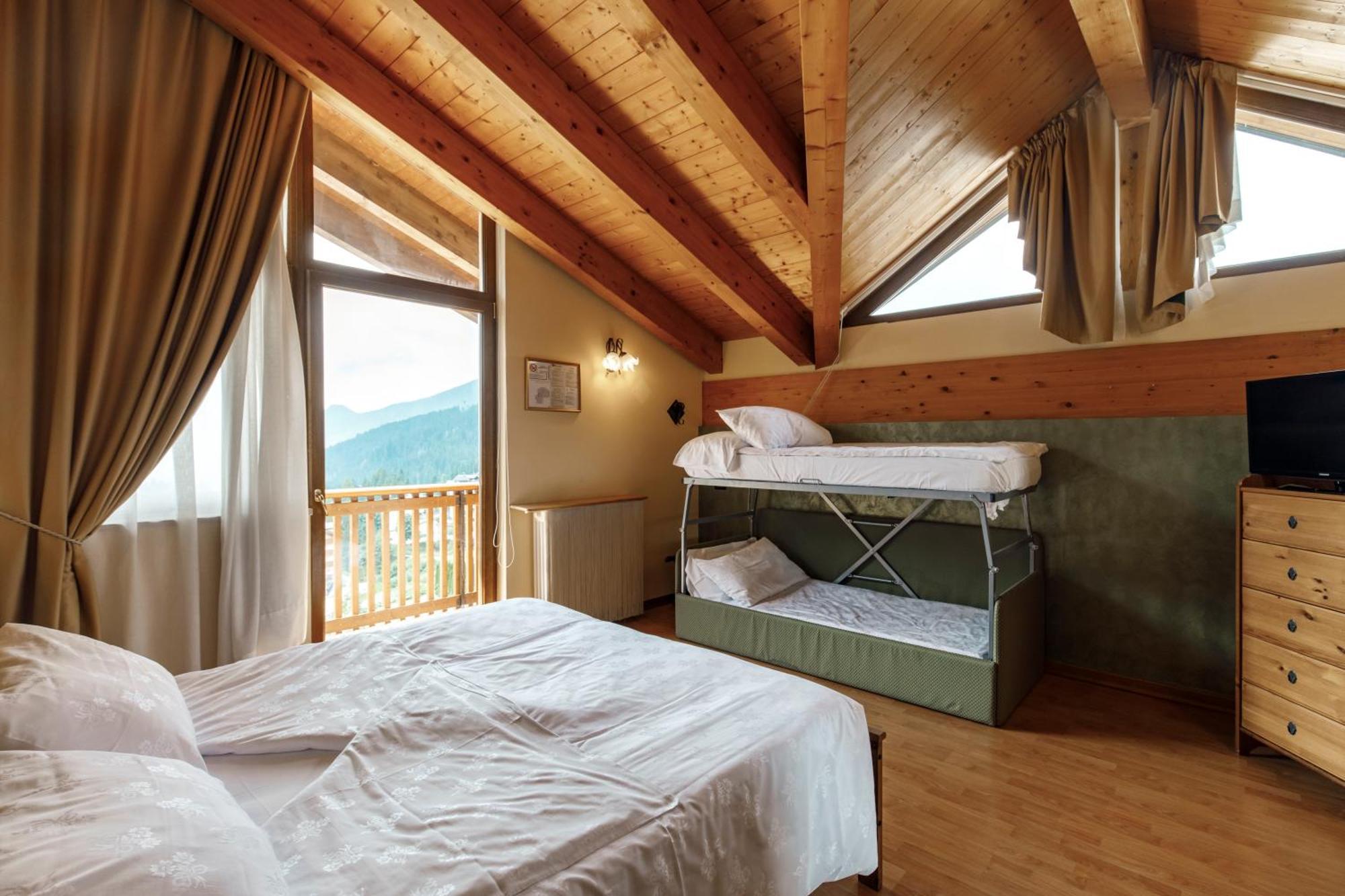 B&B La Montanara San Martino Di Castrozza Esterno foto